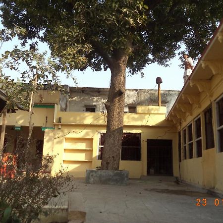 Shri Swami Sheetal Das Akhada B1-88 Assi , Near Pushkar Talab,Varanasi, Ashram Dharmshala Hotel Eksteriør billede