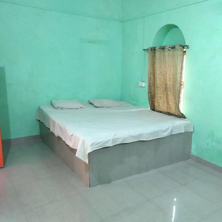 Shri Swami Sheetal Das Akhada B1-88 Assi , Near Pushkar Talab,Varanasi, Ashram Dharmshala Hotel Eksteriør billede
