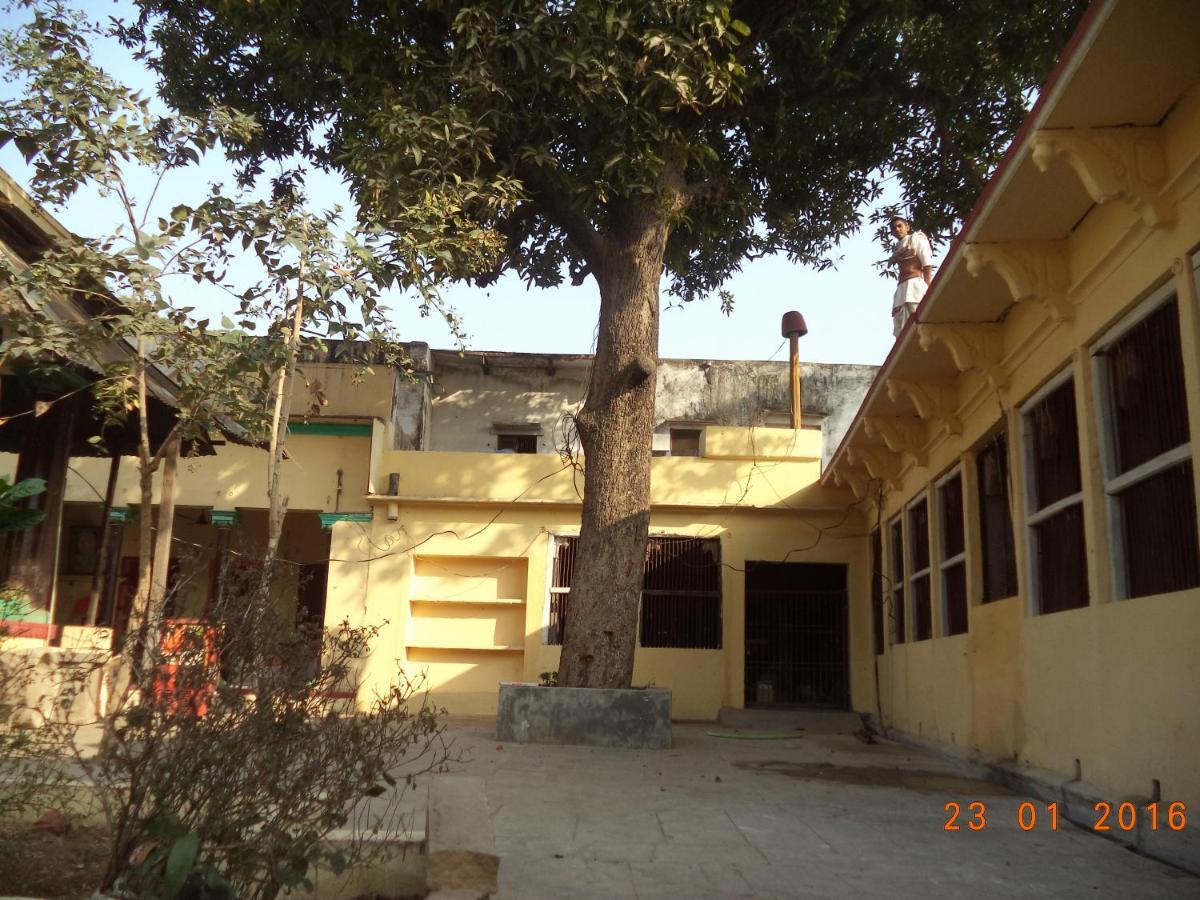 Shri Swami Sheetal Das Akhada B1-88 Assi , Near Pushkar Talab,Varanasi, Ashram Dharmshala Hotel Eksteriør billede