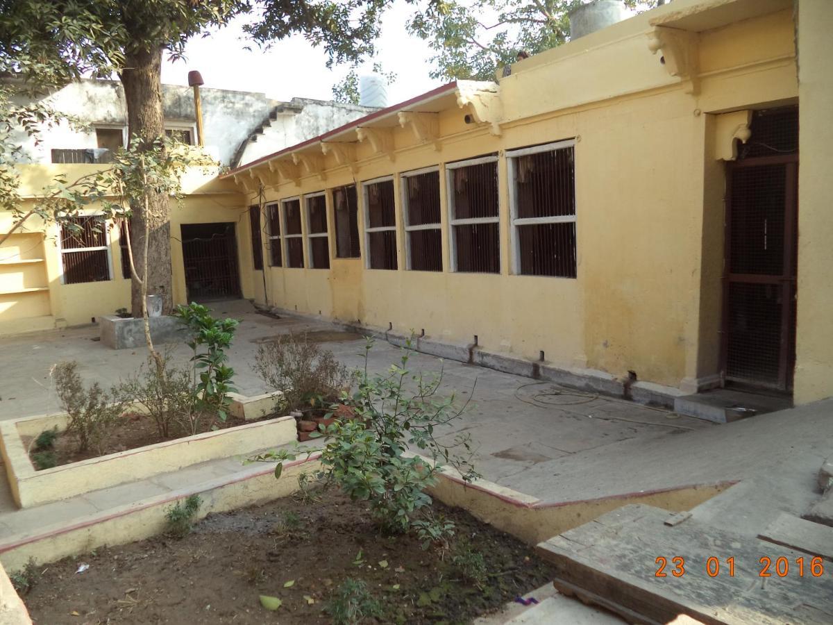 Shri Swami Sheetal Das Akhada B1-88 Assi , Near Pushkar Talab,Varanasi, Ashram Dharmshala Hotel Eksteriør billede