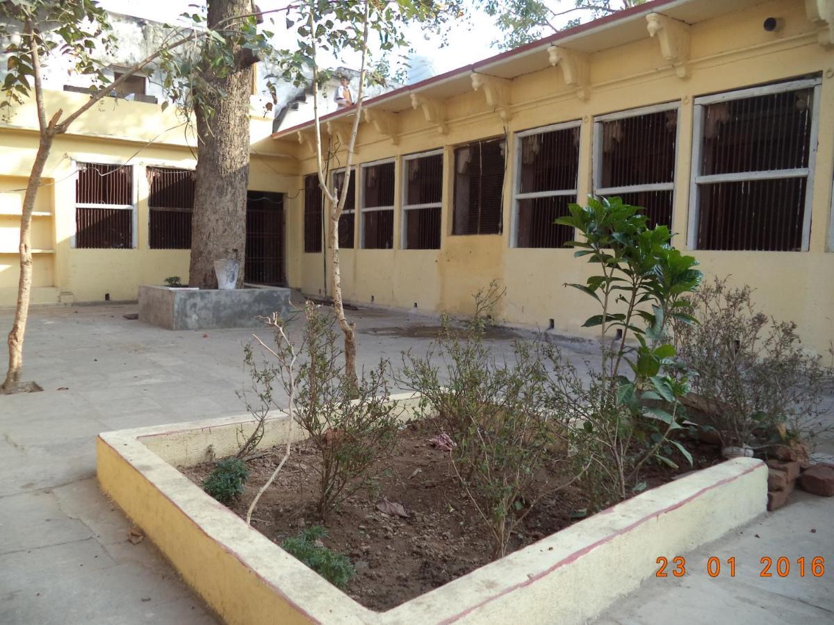 Shri Swami Sheetal Das Akhada B1-88 Assi , Near Pushkar Talab,Varanasi, Ashram Dharmshala Hotel Eksteriør billede