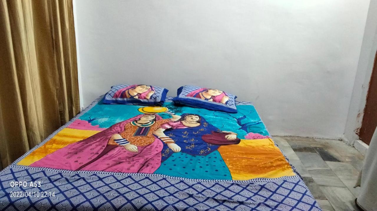 Shri Swami Sheetal Das Akhada B1-88 Assi , Near Pushkar Talab,Varanasi, Ashram Dharmshala Hotel Eksteriør billede