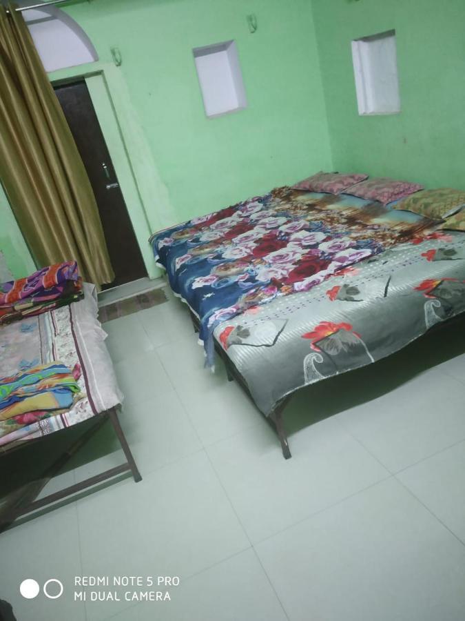 Shri Swami Sheetal Das Akhada B1-88 Assi , Near Pushkar Talab,Varanasi, Ashram Dharmshala Hotel Eksteriør billede