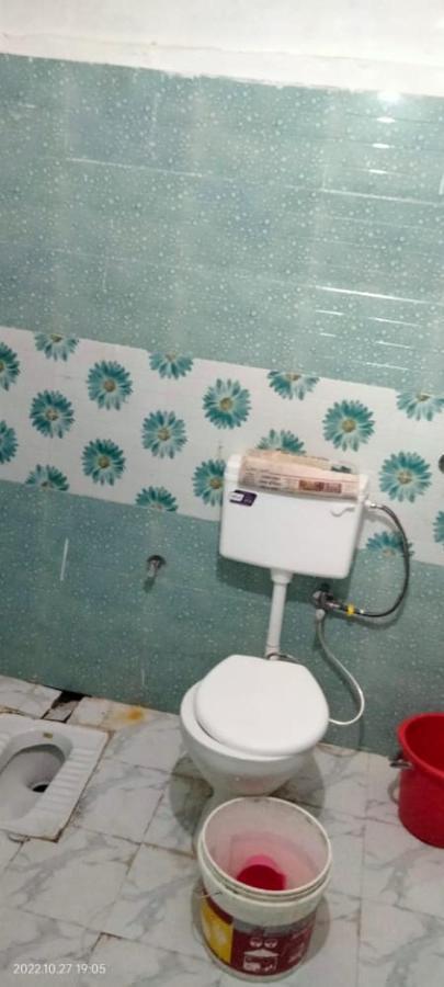 Shri Swami Sheetal Das Akhada B1-88 Assi , Near Pushkar Talab,Varanasi, Ashram Dharmshala Hotel Eksteriør billede