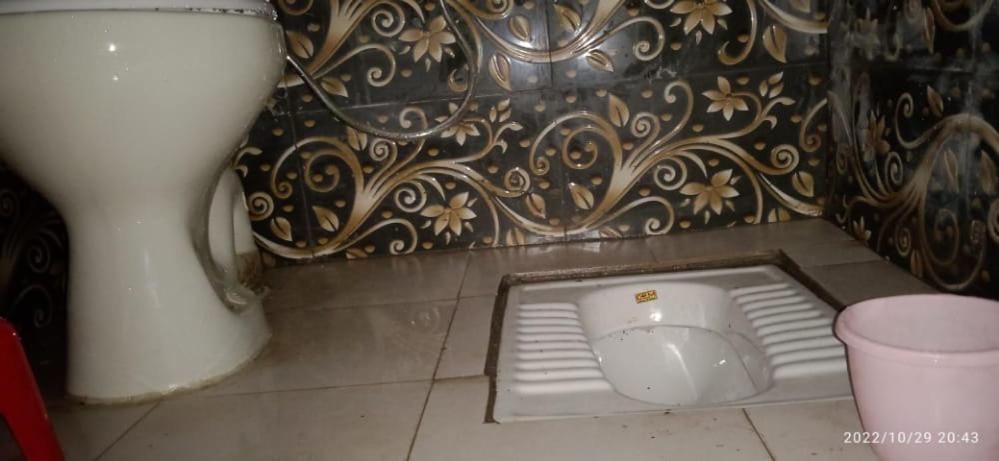 Shri Swami Sheetal Das Akhada B1-88 Assi , Near Pushkar Talab,Varanasi, Ashram Dharmshala Hotel Eksteriør billede